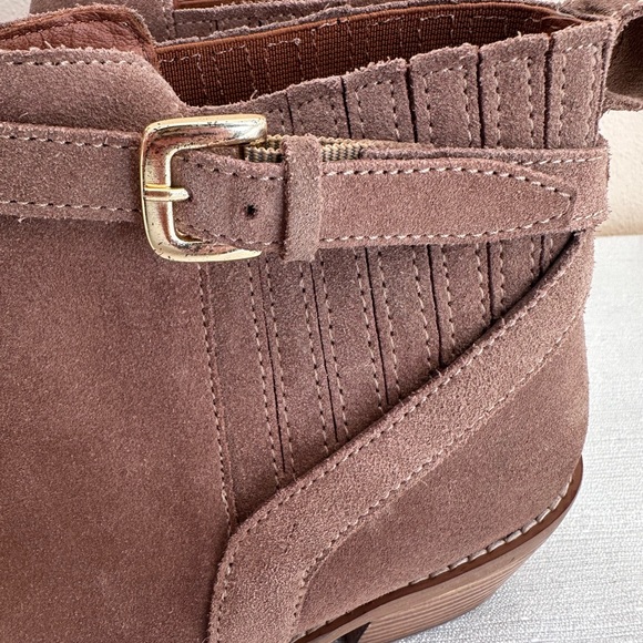 H&M Taupe Suede Stretch Ankle Gold Strap Ankle Booties Women’s EU41 US9.5 India - Picture 8 of 12